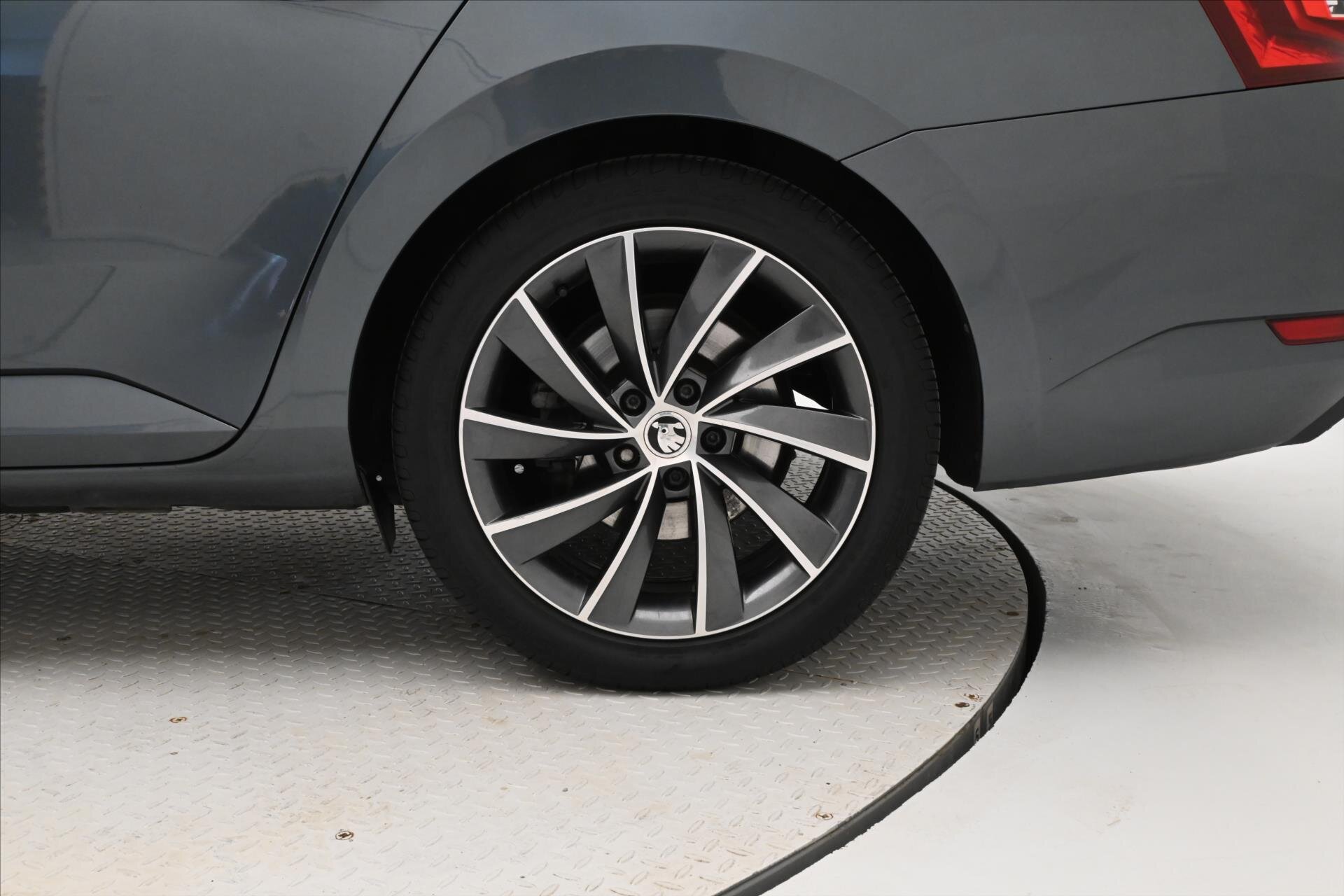 Škoda Superb Kombi 2,0 l 110 kw