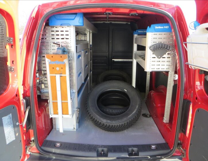 Volkswagen Caddy Skříň 1,4 l 81 kw