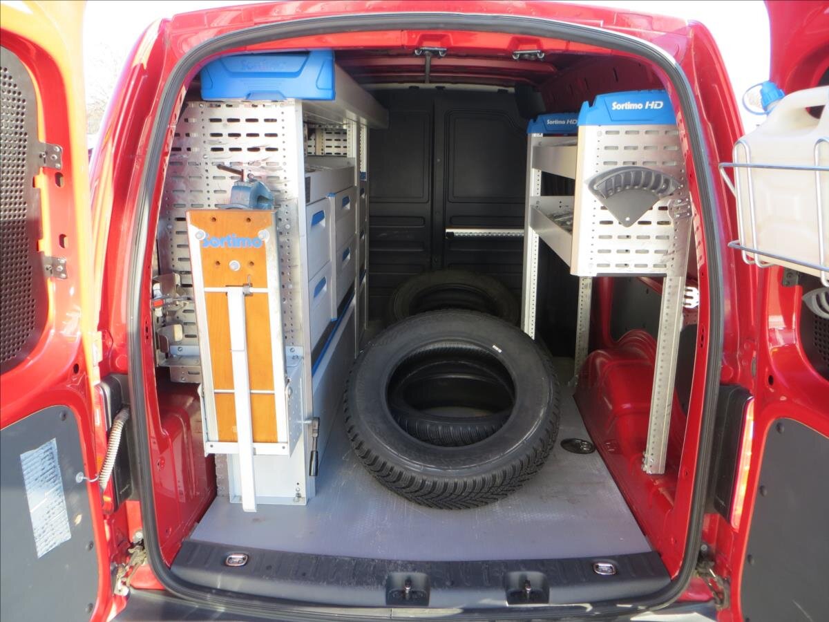 Volkswagen Caddy Skříň 1,4 l 81 kw