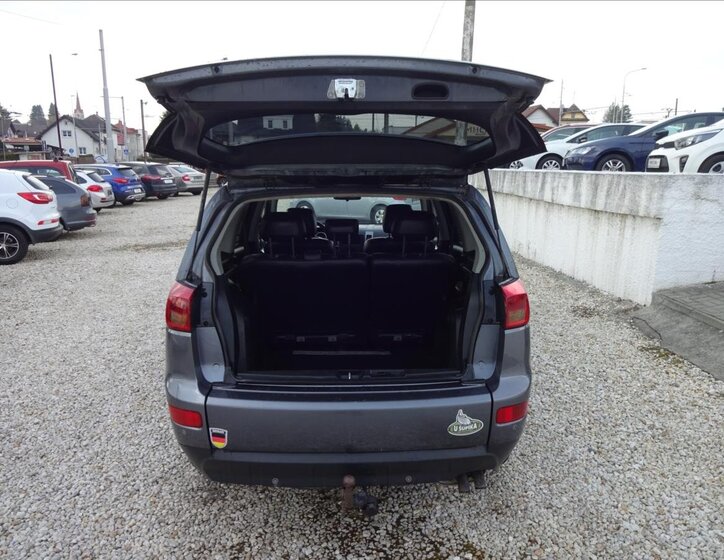 Peugeot 4007 Kombi 2,2 l 115 kw