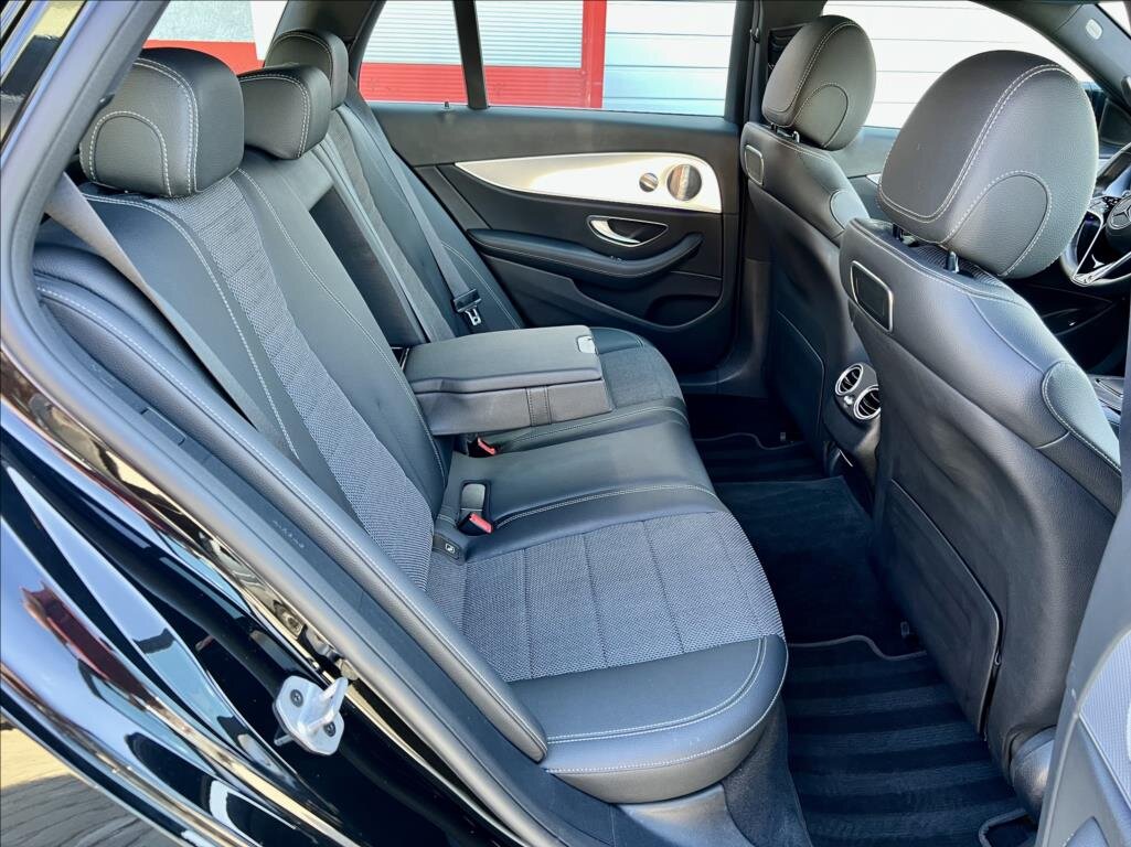 Mercedes-Benz Třídy E Kombi 2,0 l 143 kw
