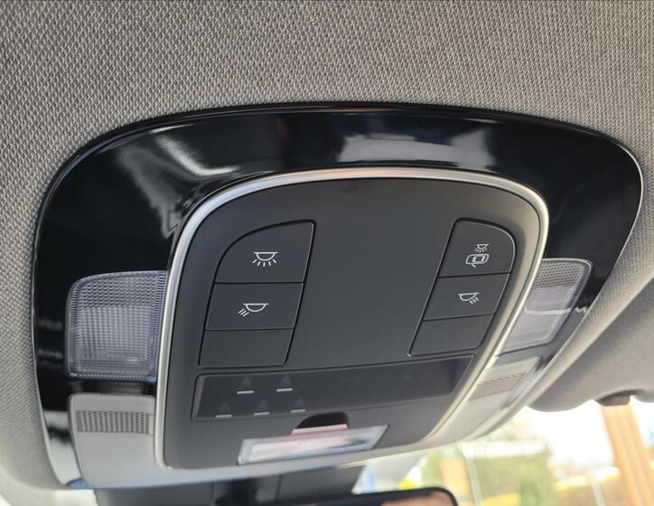 Hyundai Santa Fe SUV 1,6 l 195 kw