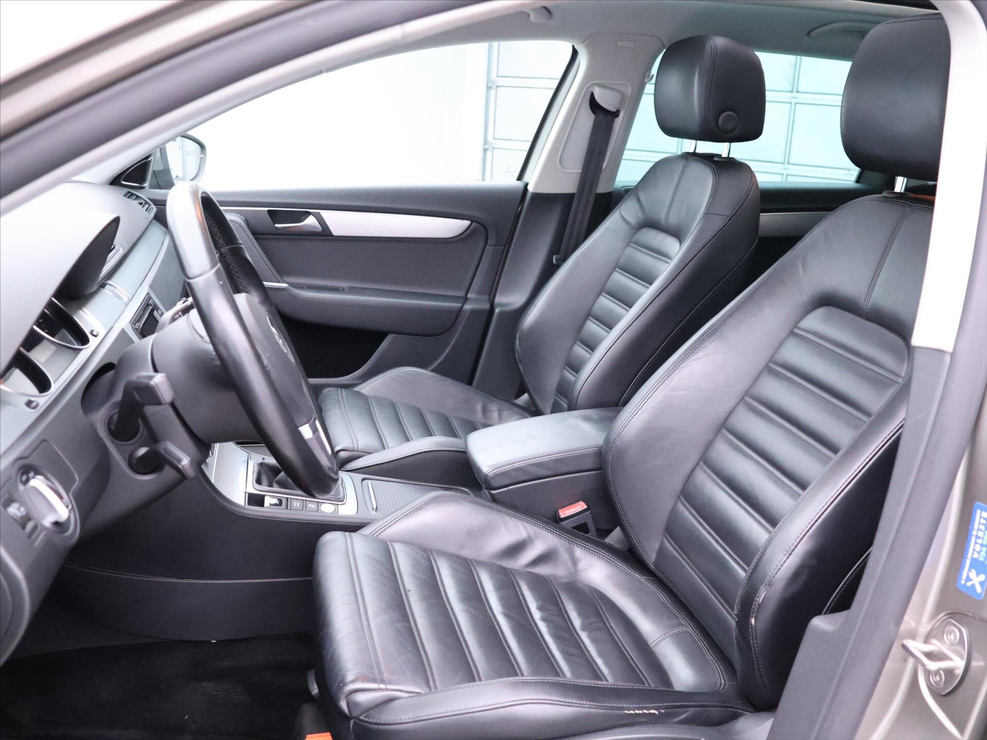 Volkswagen Passat Kombi 1,6 l 77 kw