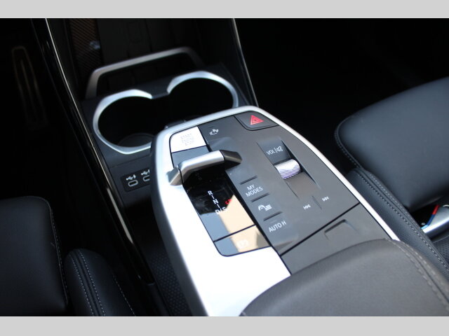 BMW X1 SUV 2,0 l 145 kw