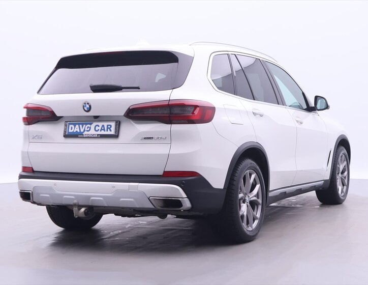 BMW X5 SUV 3,0 l 210 kw