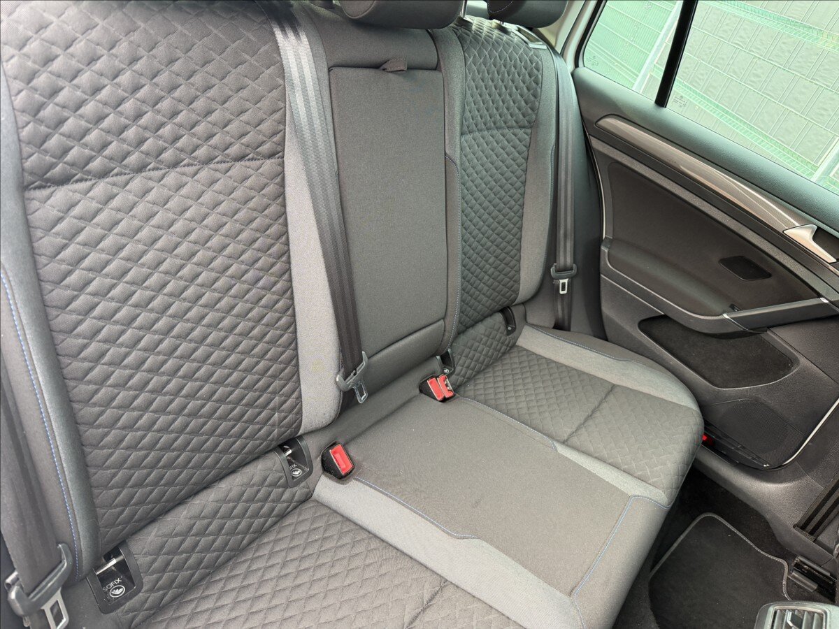 Volkswagen Golf Kombi 999,0 81 kw