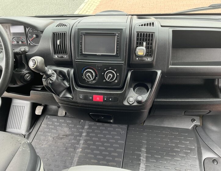 Peugeot Boxer Skříň 2,2 l 81 kw