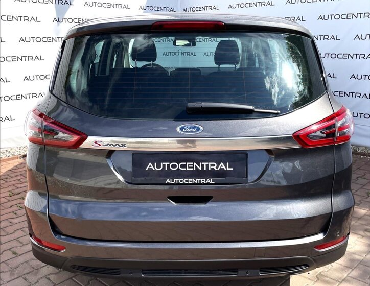 Ford S-MAX 5