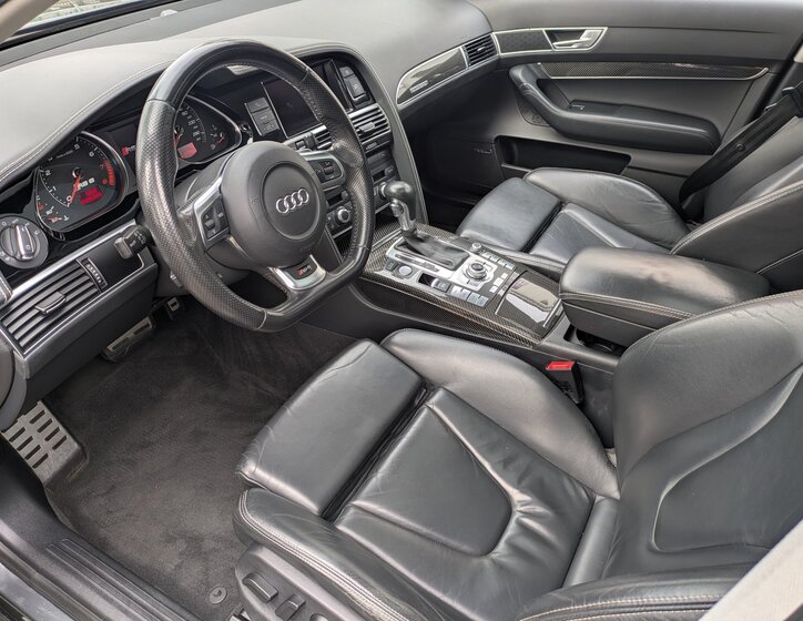 Audi RS6 Kombi 5,0 l 426 kw