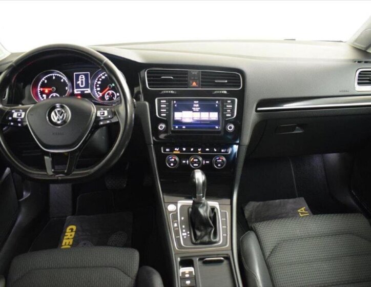 Volkswagen Golf Kombi 2,0 l 110 kw