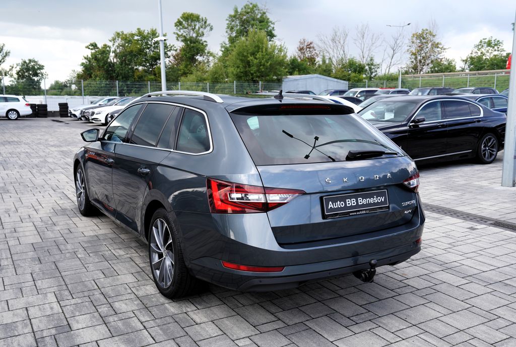 Škoda Superb