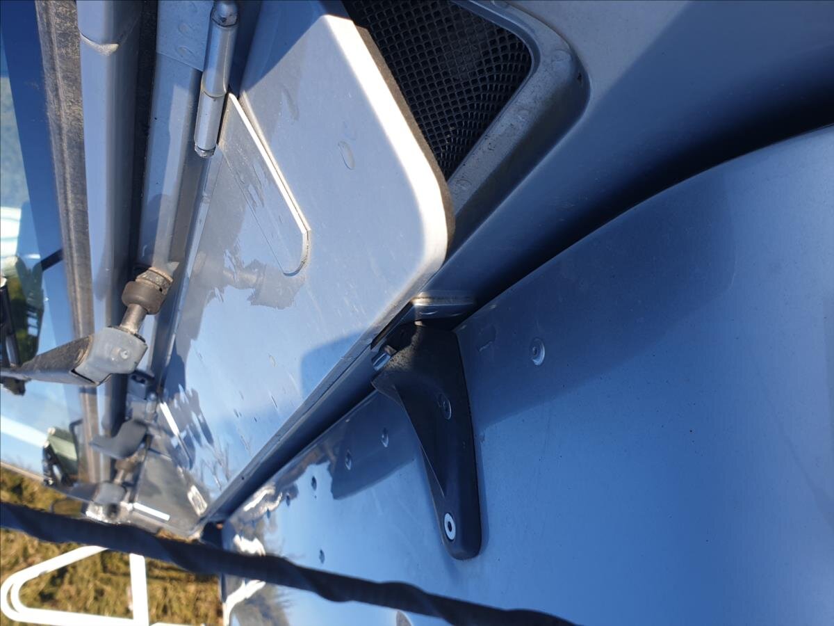 Land Rover Defender Ostatní 2,5 l 90 kw