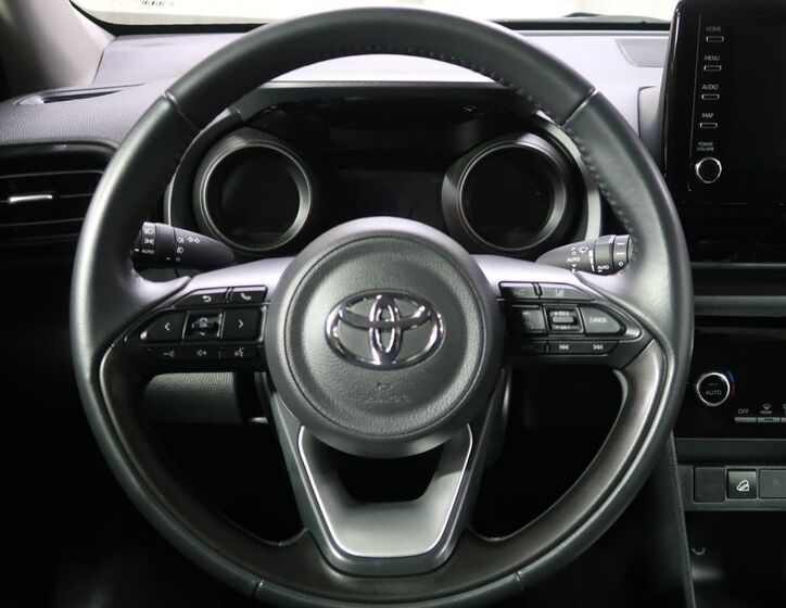 Toyota Yaris Cross 14