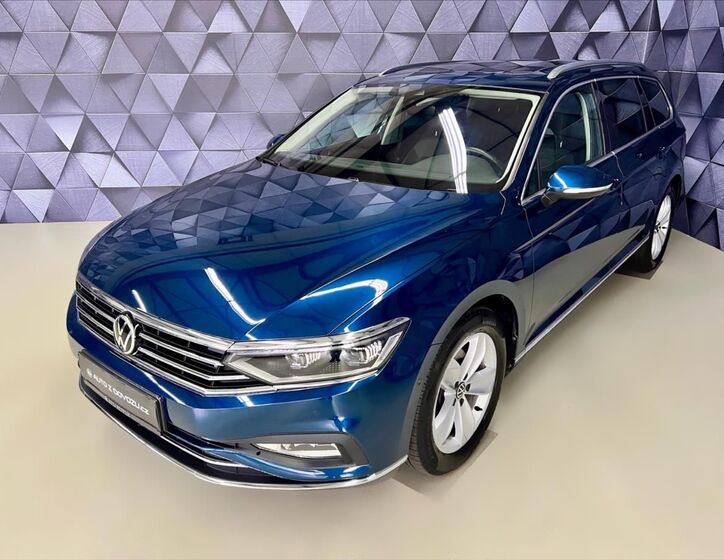Volkswagen Passat 1