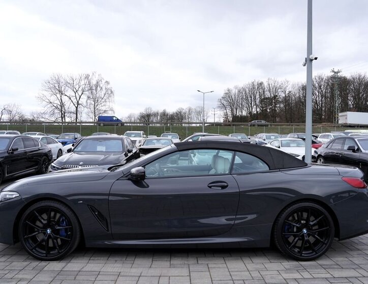 BMW Řada 8 Kabriolet 4,4 l 390 kw
