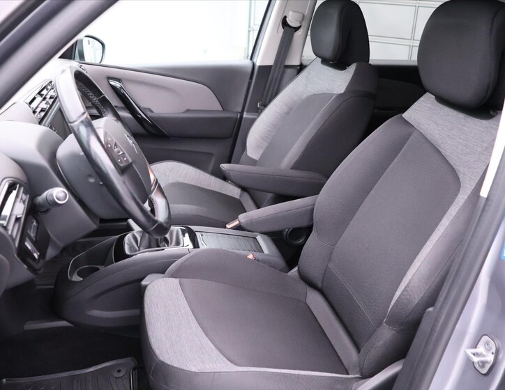 Citroën C4 Picasso 11