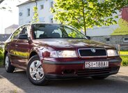 Škoda Octavia Sedan / Limuzína 1,6 l 55 kw