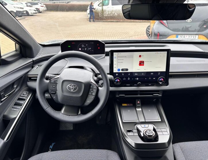 Toyota bZ4X SUV / Terénní 0,0 165 kw
