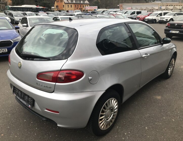 Alfa Romeo 147 Hatchback 77,0 77 kw