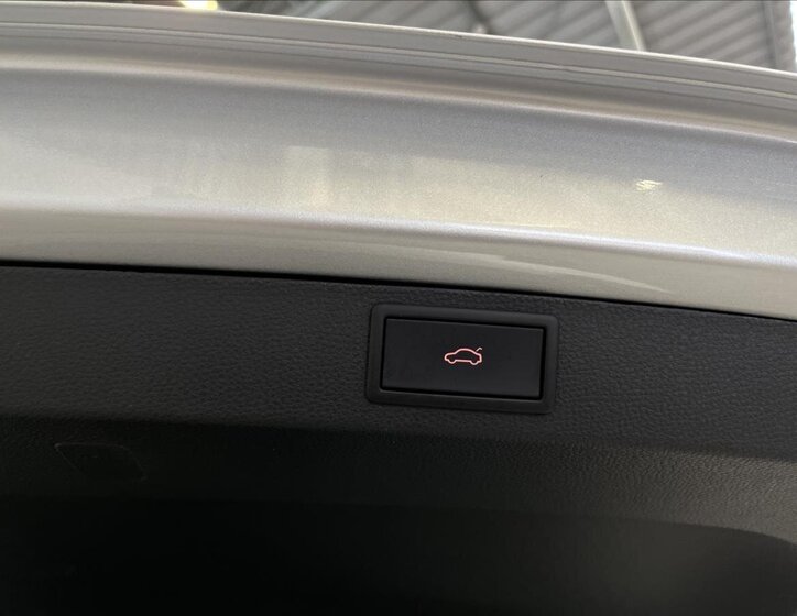 Škoda Karoq SUV / Terénní 1,5 l 110 kw