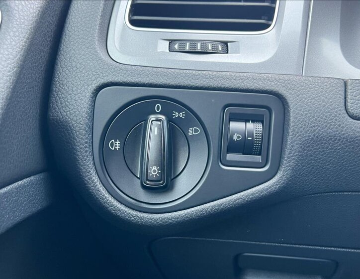 Volkswagen Golf Hatchback 1,2 l 77 kw