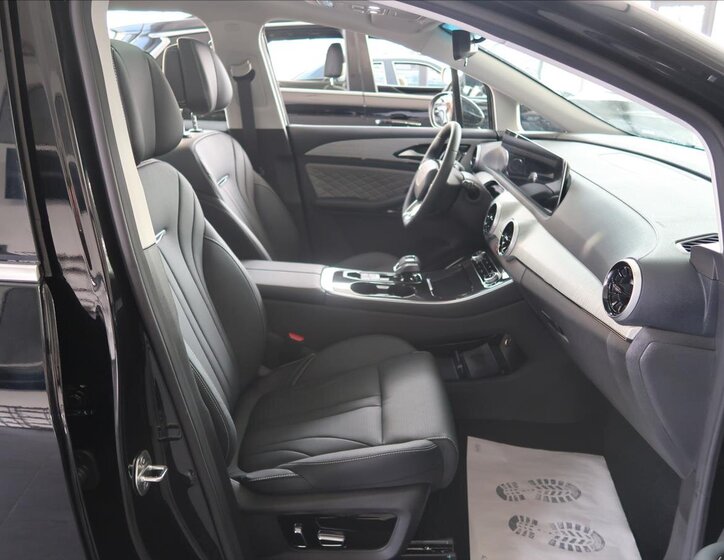 Dongfeng U-Tour MPV 1,5 l 130 kw