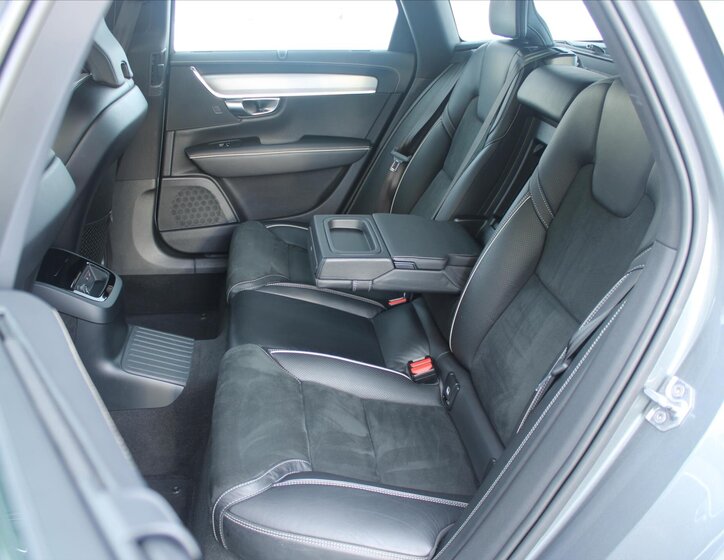 Volvo V90 Kombi 2,0 l 288 kw