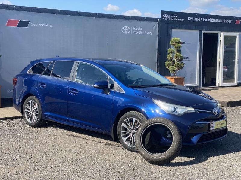 Toyota Avensis Kombi 2,0 l 105 kw