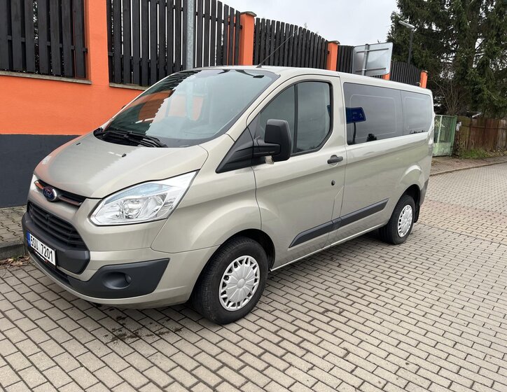 Ford Transit Custom 1