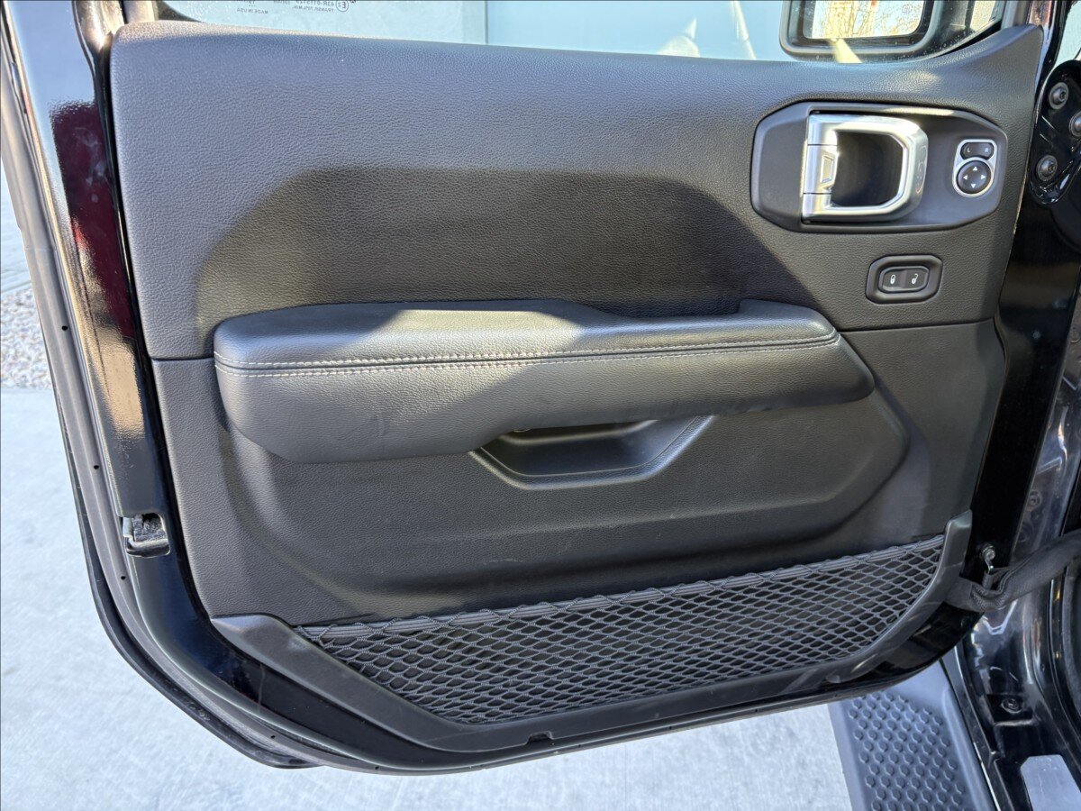 Jeep Wrangler Ostatní 2,1 l 147 kw