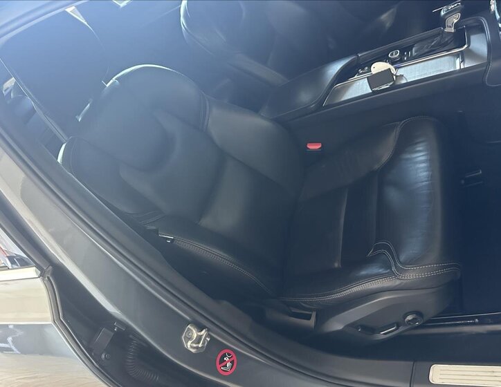 Volvo V90 Kombi 2,0 l 140 kw