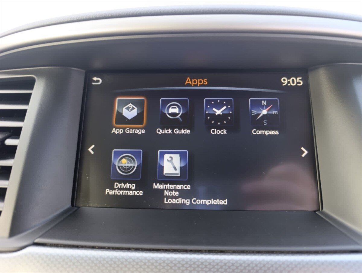 Nissan Pathfinder SUV 3,5 l 212 kw