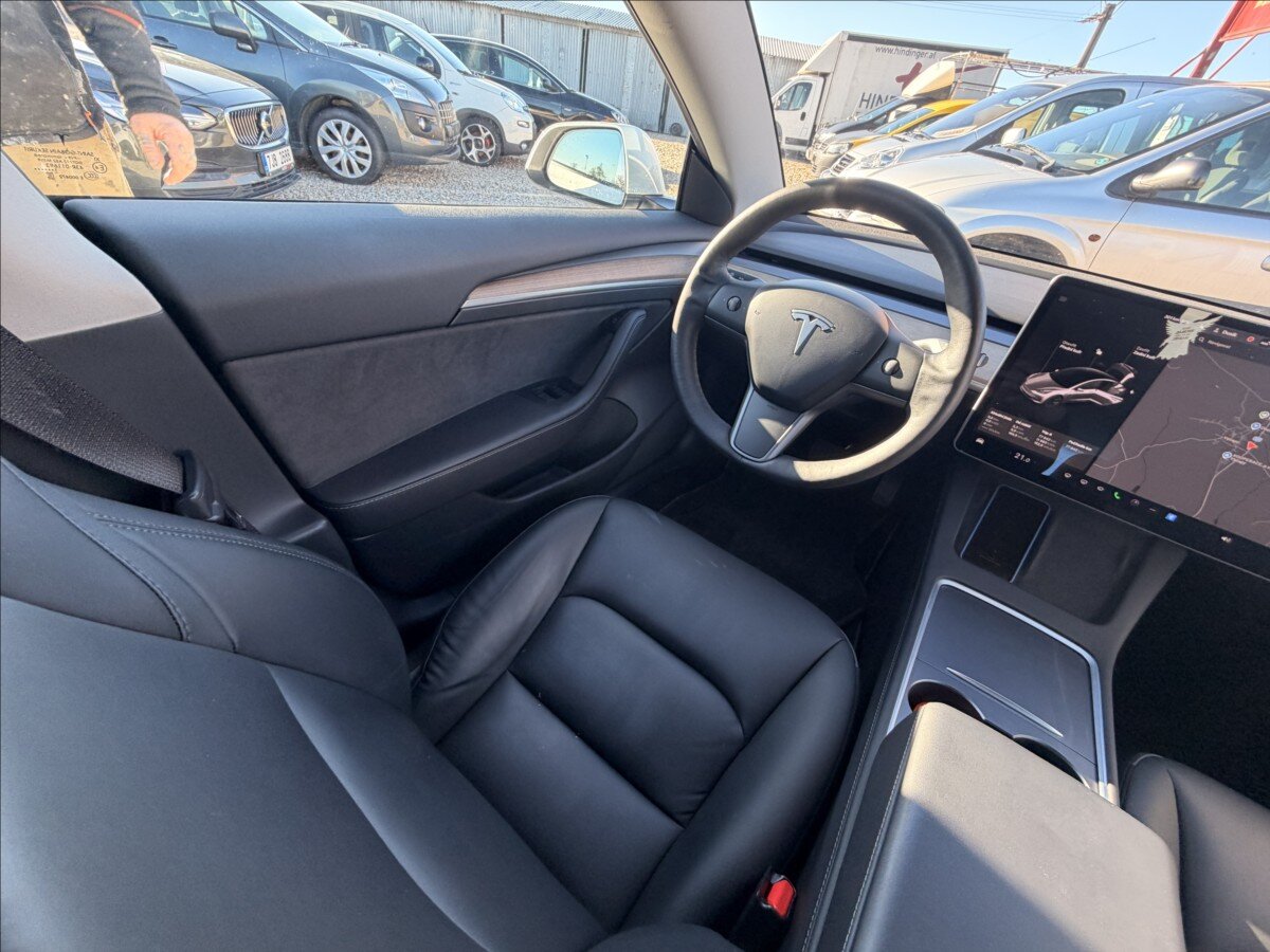 Tesla Model 3 Sedan / Limuzína 0,0 100 kw