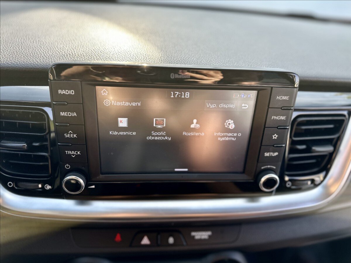 KIA Stonic SUV / Terénní 1,6 l 81 kw