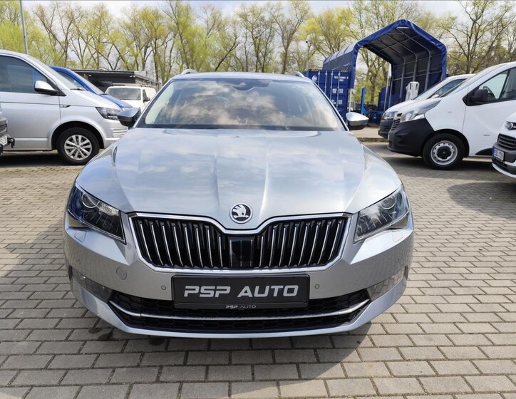 Škoda Superb Kombi 2,0 l 140 kw