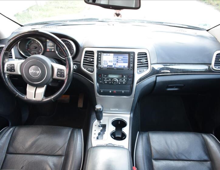 Jeep Grand Cherokee 23