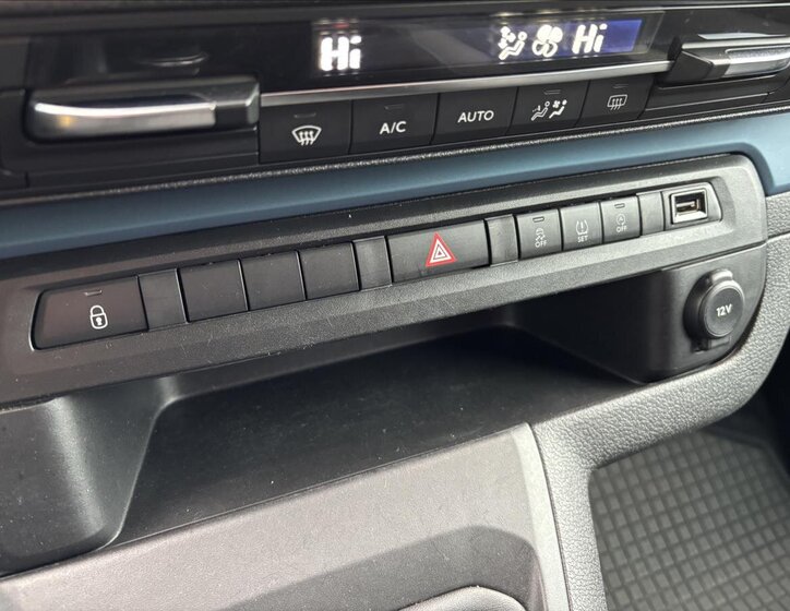 Peugeot Traveller Kombi 2,0 l 110 kw