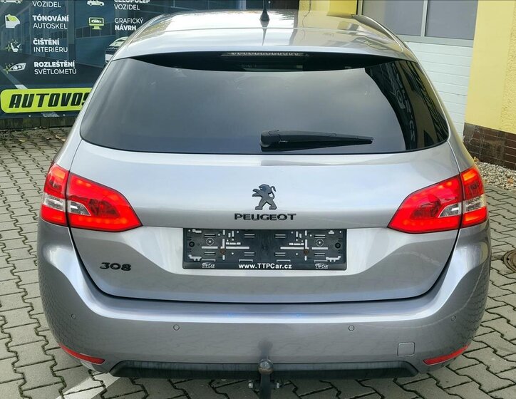 Peugeot 308 10