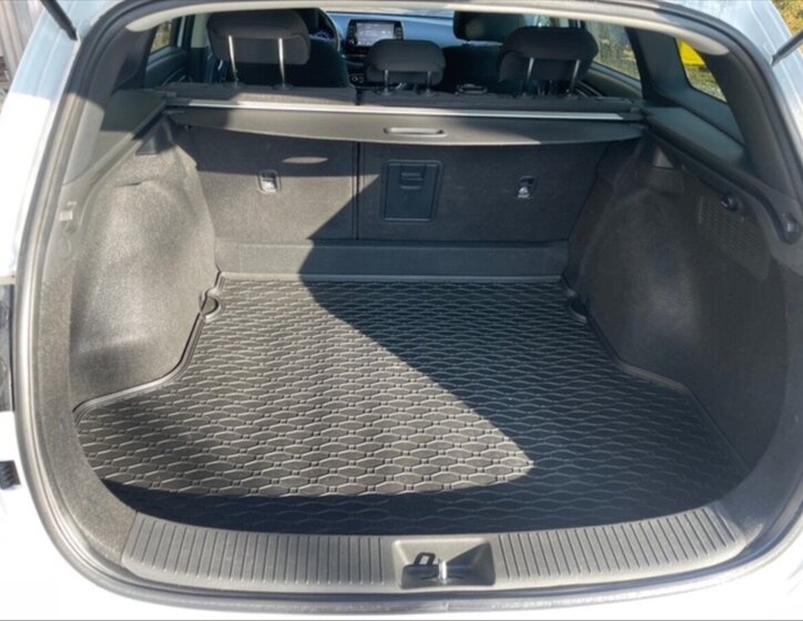 Hyundai i30 Kombi 998,0 88 kw