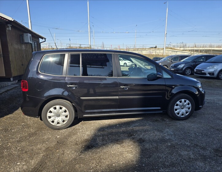 Volkswagen Touran 4