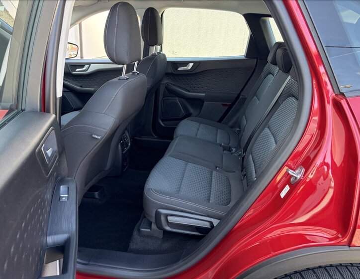 Ford Kuga Kombi 2,0 l 140 kw