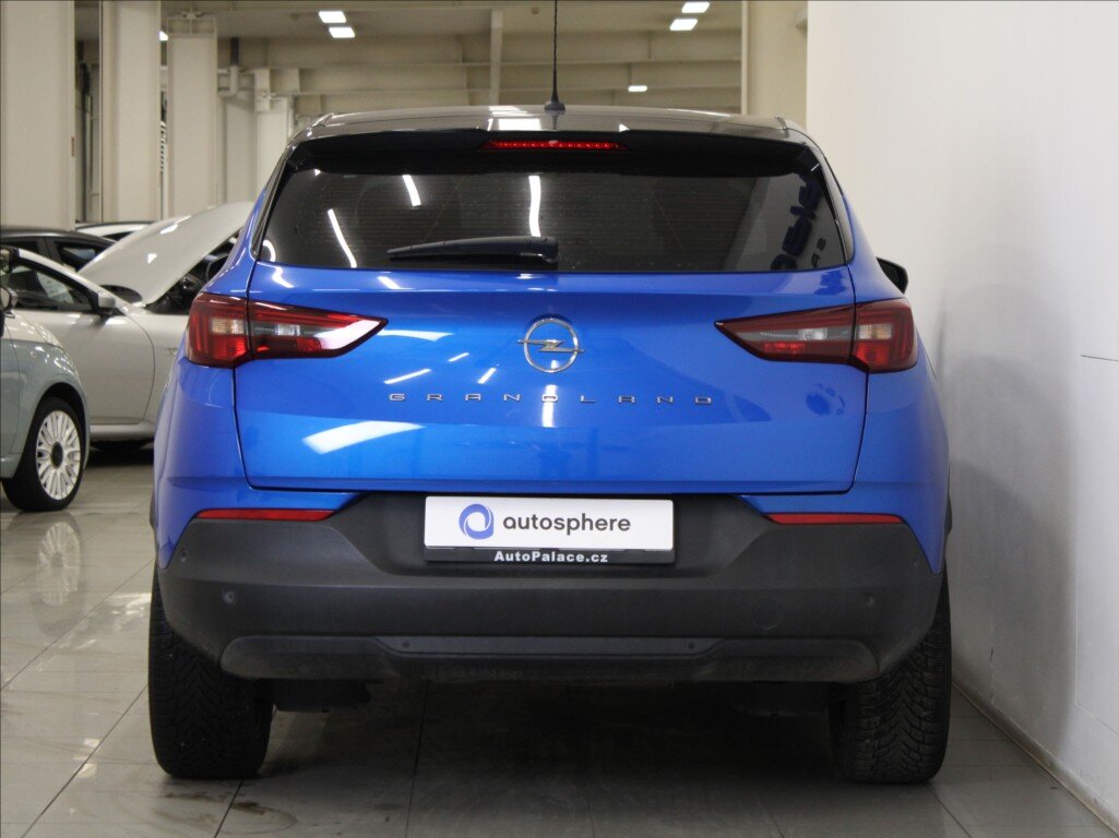 Opel Grandland SUV / Terénní 1,2 l 96 kw