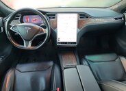 Tesla Model S 8