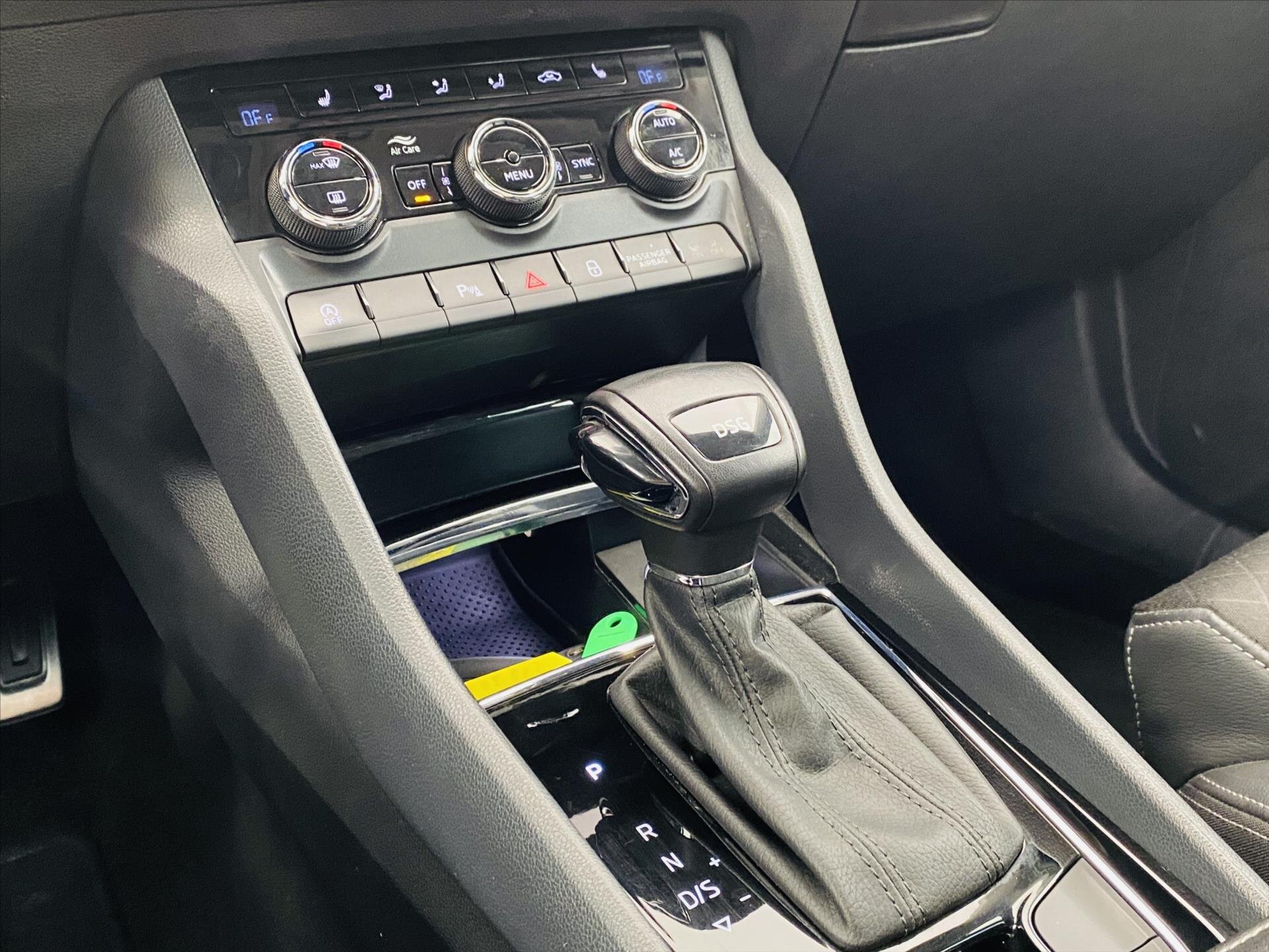 Škoda Karoq SUV / Terénní 1,5 l 110 kw