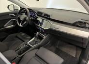 Audi Q3 22