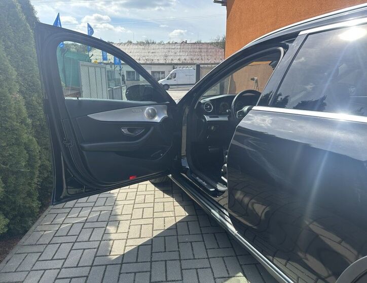 Mercedes-Benz Třídy E 15