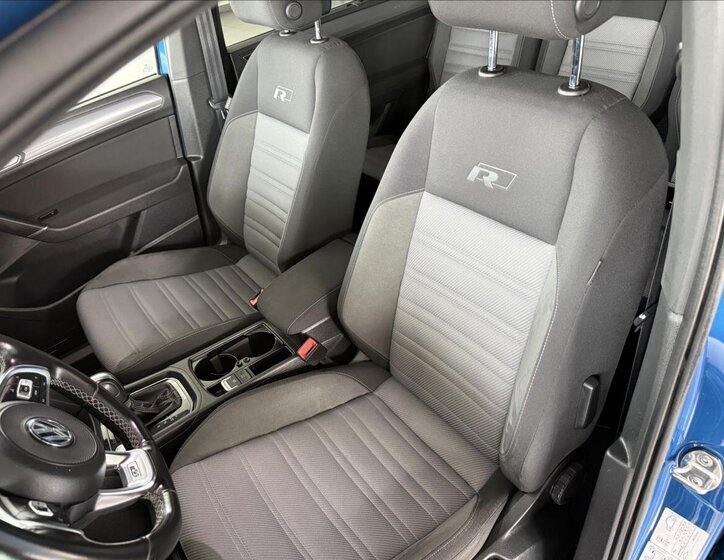 Volkswagen Touran Kombi 1,5 l 110 kw
