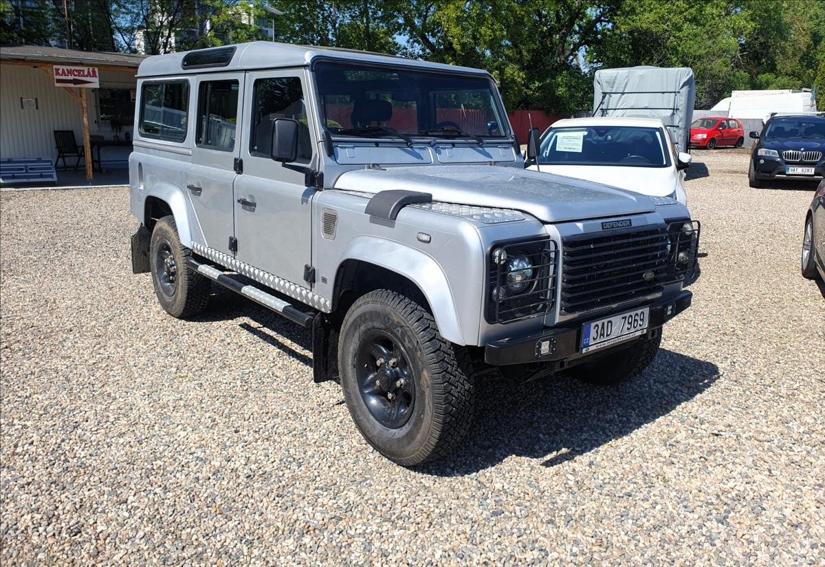 Land Rover Defender Ostatní 2,5 l 90 kw