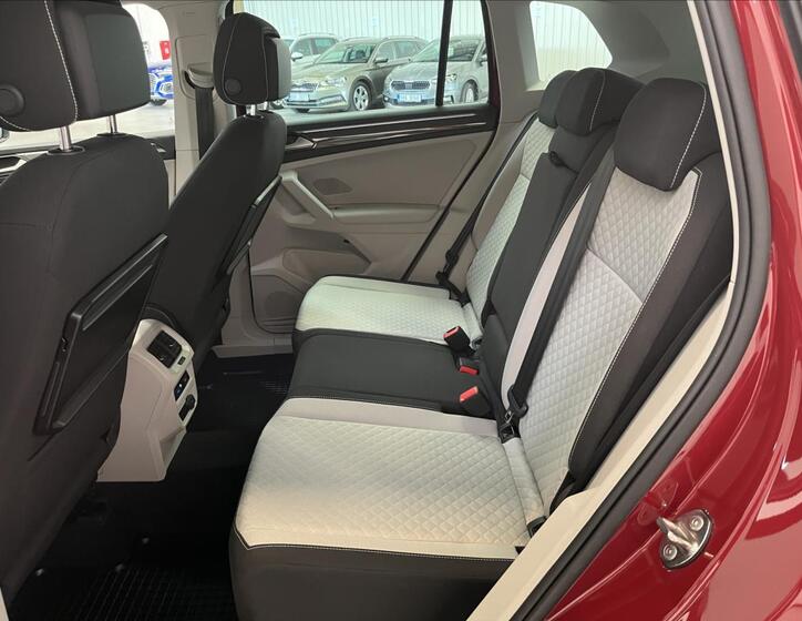 Volkswagen Tiguan 21