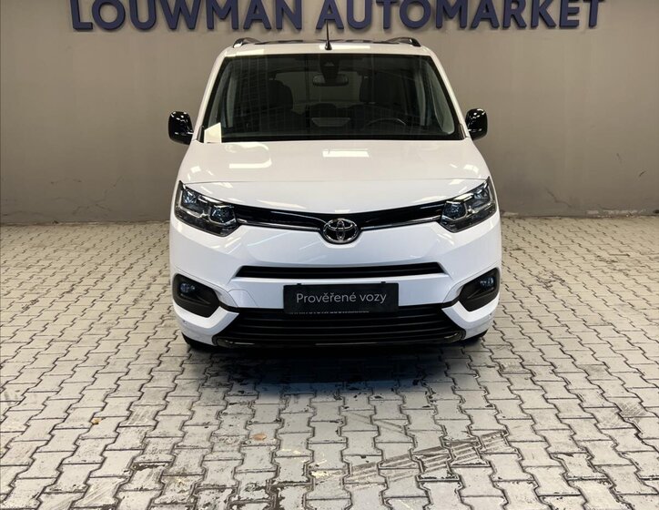 Toyota ProAce City Verso MPV 1,5 l 96 kw